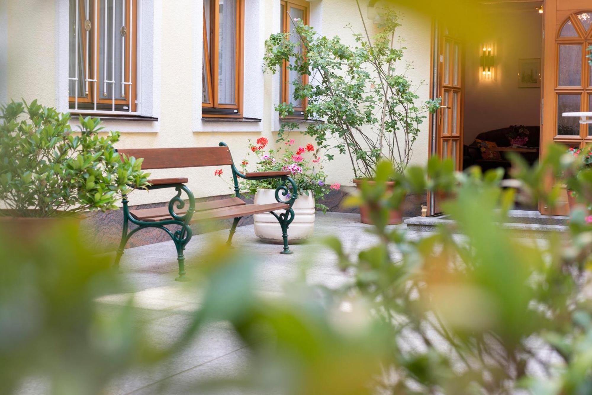 Fleger Appartements Виена Екстериор снимка